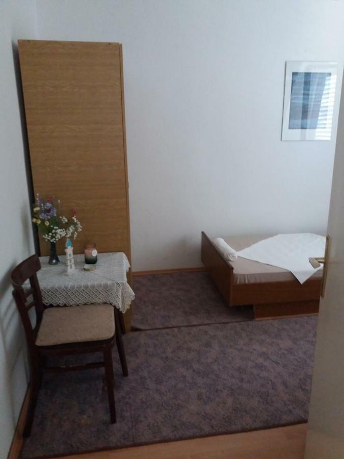 Apartman Nona Povljana Esterno foto